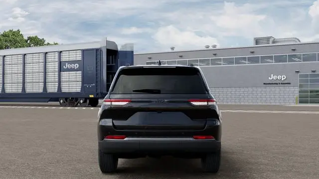 2026 Jeep Grand Cherokee Altitude