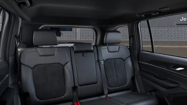 2026 Jeep Grand Cherokee Altitude