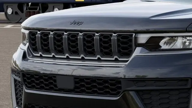 2026 Jeep Grand Cherokee Altitude