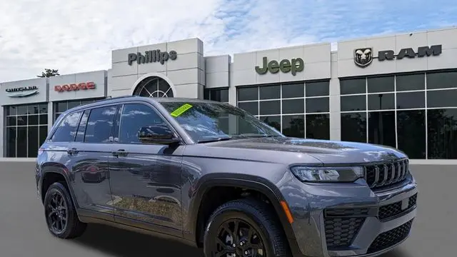 Preowned 2026 Jeep Grand Cherokee Altitude for Sale