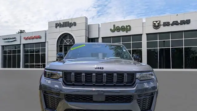 2026 Jeep Grand Cherokee Altitude