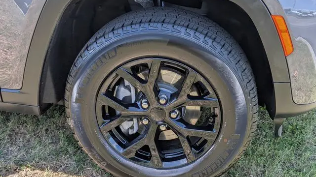 2026 Jeep Grand Cherokee Altitude