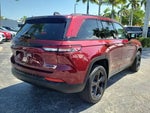 2025 Grand Cherokee Thumbnail 3