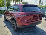 2025 Grand Cherokee Thumbnail 4