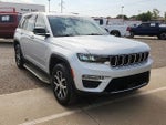 2024 Grand Cherokee Thumbnail 4