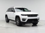 2025 Grand Cherokee Thumbnail 1