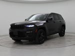 2023 Grand Cherokee Thumbnail 4