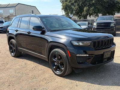 Photo of a 2023 Jeep Grand Cherokee 4X2 Limited 4DR SUV for sale
