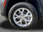 2023 Grand Cherokee Thumbnail 11