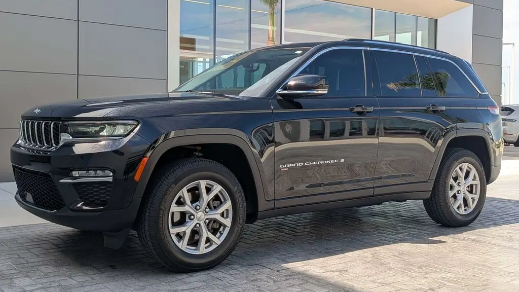 Preowned 2023 Jeep Grand Cherokee Limited for Sale