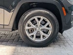 2023 Grand Cherokee Thumbnail 12