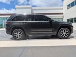 2024 Grand Cherokee Thumbnail 4