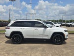 2023 Grand Cherokee Thumbnail 2