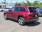 2022 Grand Cherokee Thumbnail 2