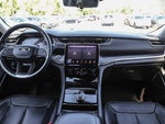 2022 Grand Cherokee Thumbnail 13