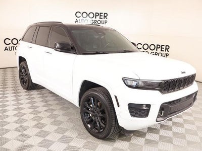 2022 Jeep Grand Cherokee 4X2 Overland 4DR SUV (midyear Release)