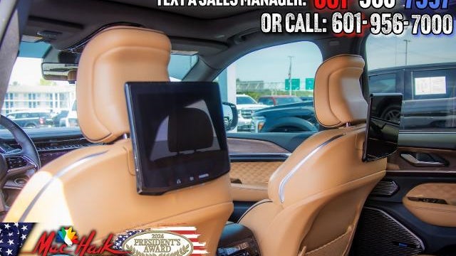 2023 Jeep Grand Cherokee Summit
