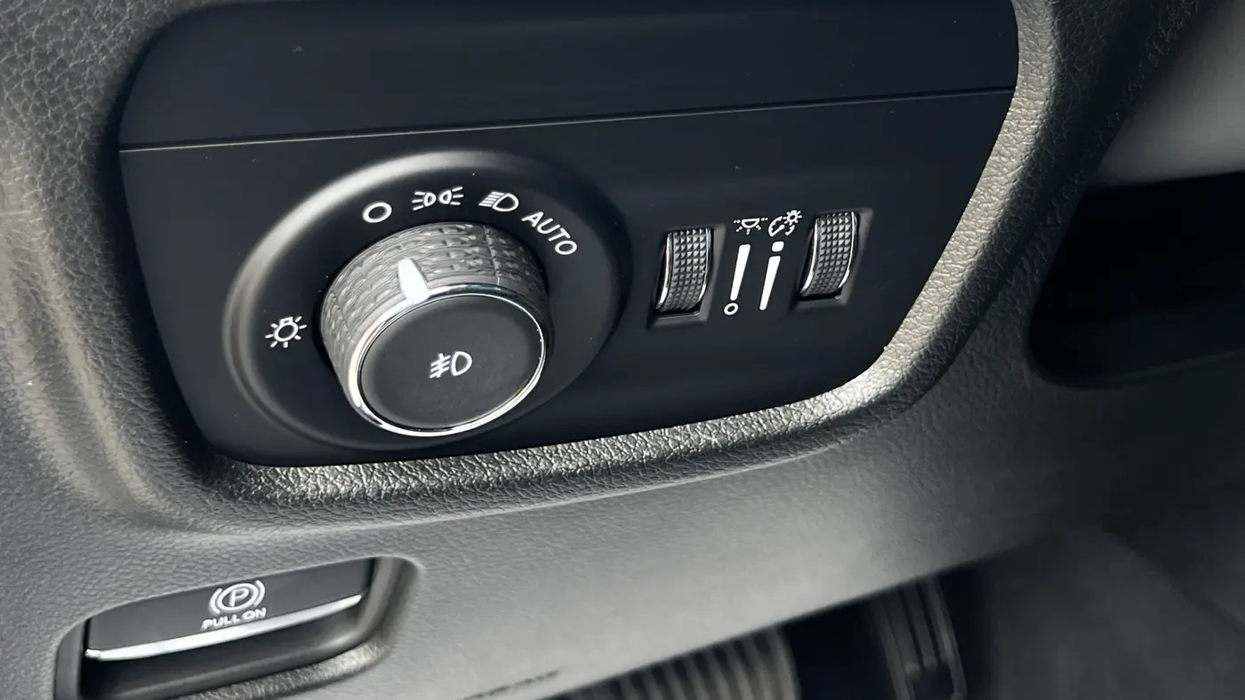 2023 Jeep Grand Cherokee Summit