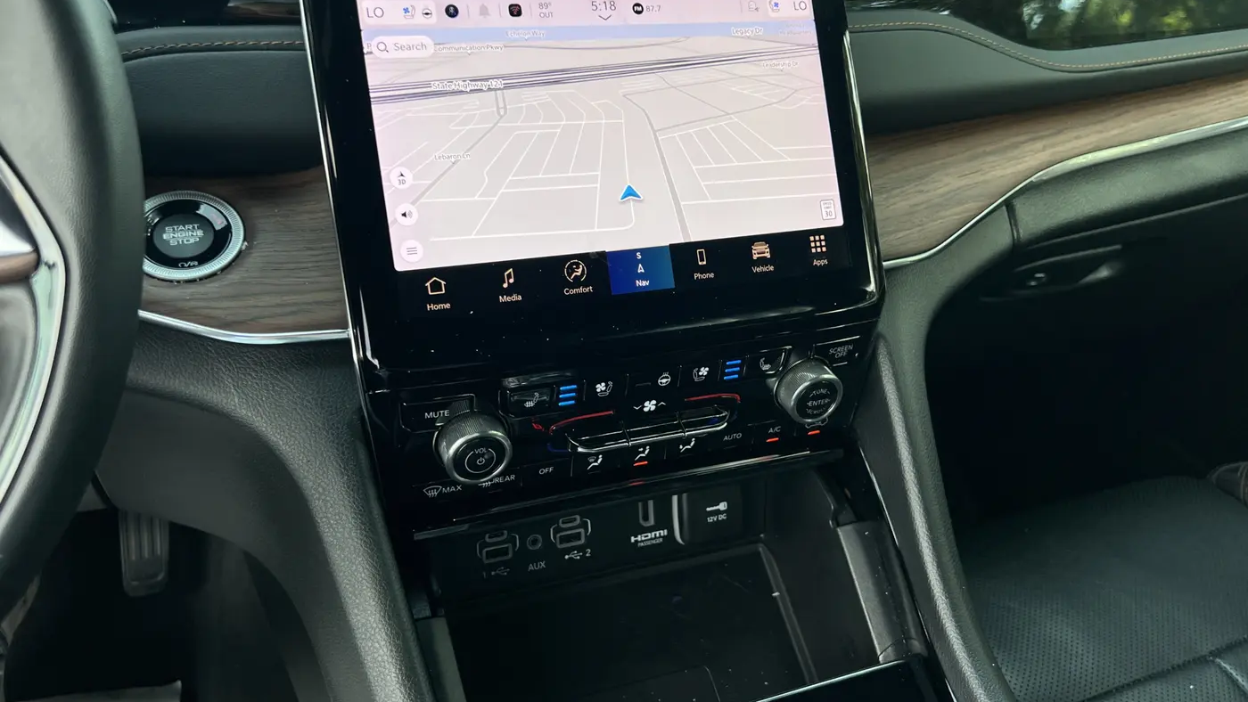 2023 Jeep Grand Cherokee Summit