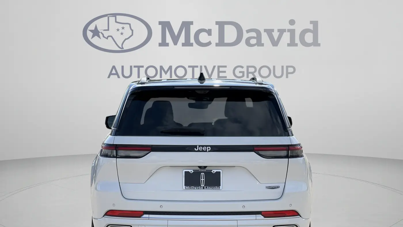 2023 Jeep Grand Cherokee Summit