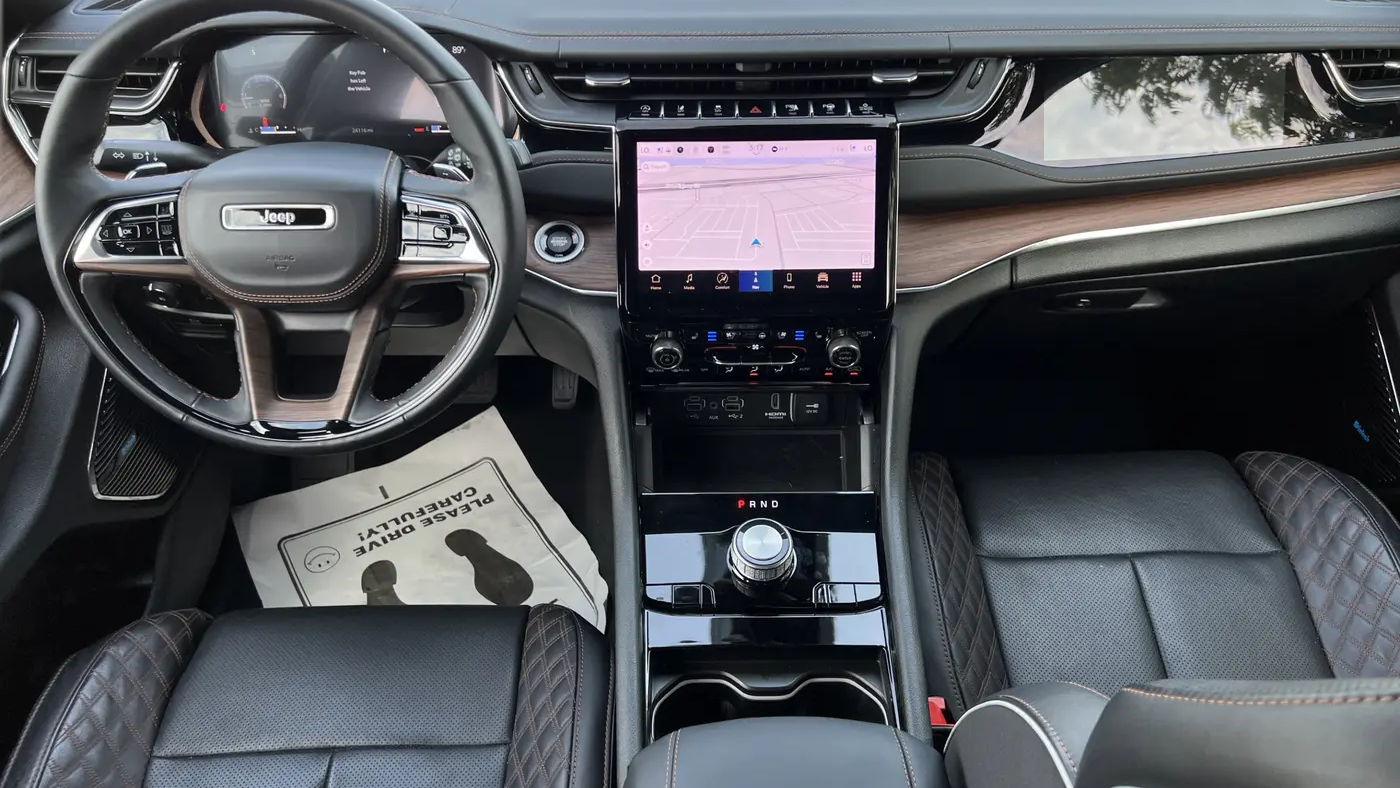 2023 Jeep Grand Cherokee Summit