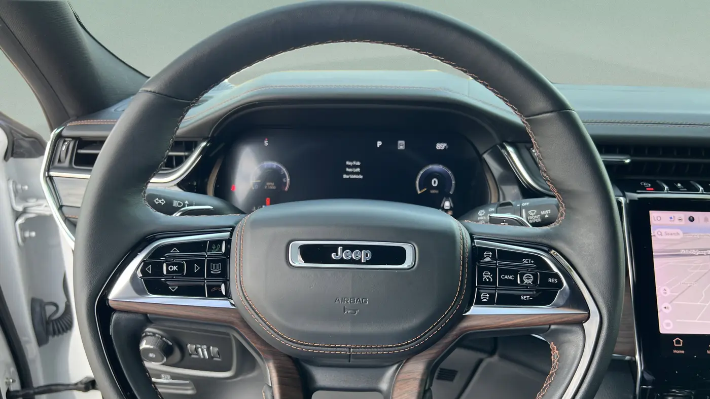 2023 Jeep Grand Cherokee Summit