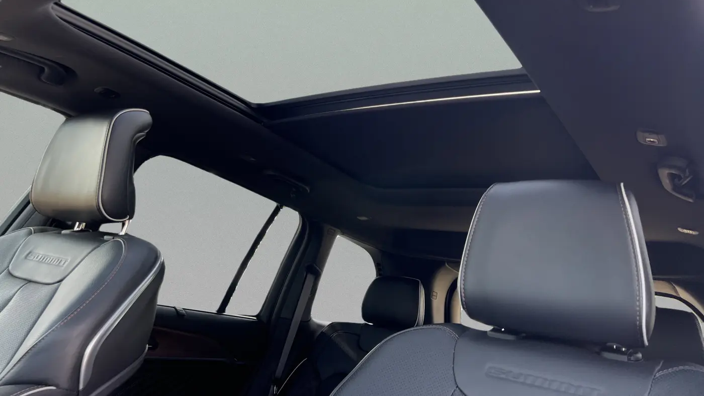 2023 Jeep Grand Cherokee Summit