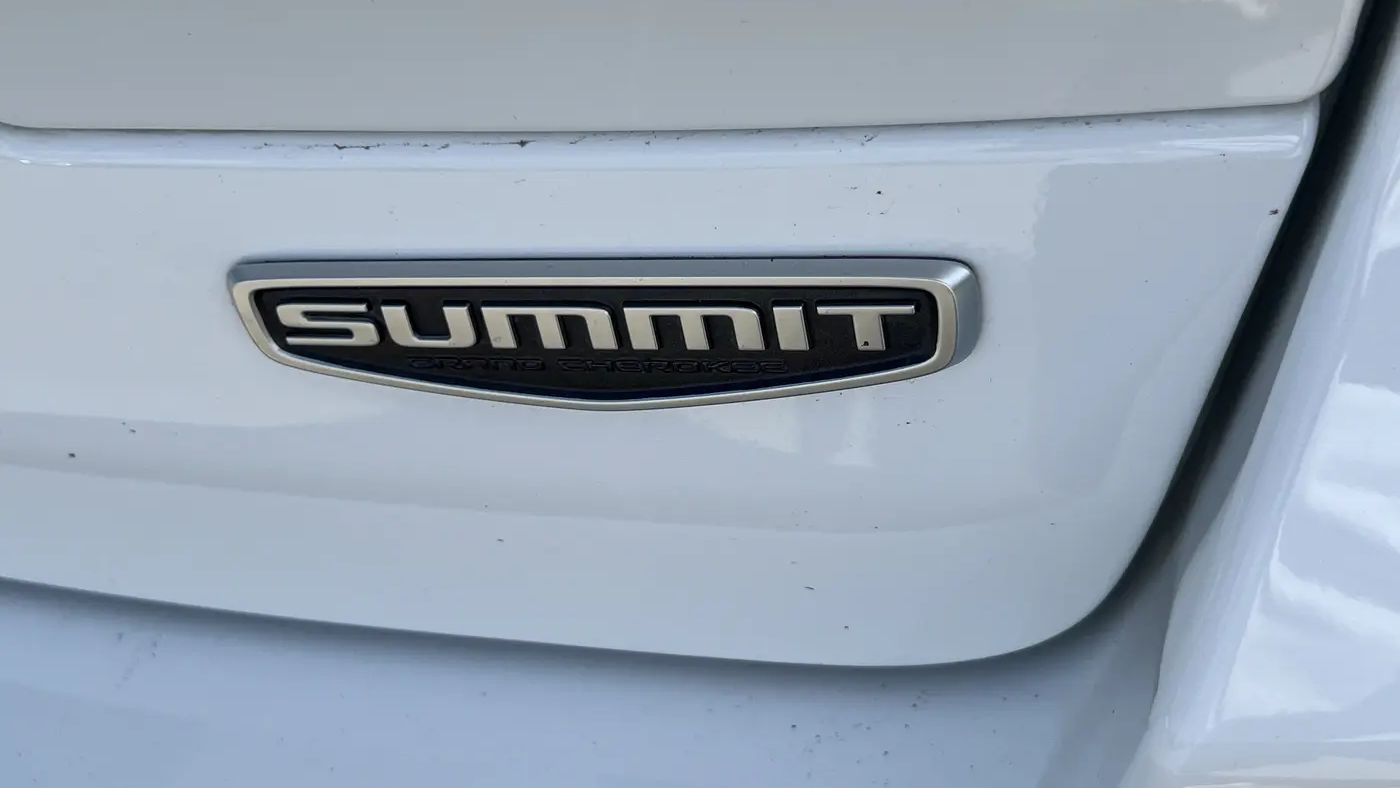 2023 Jeep Grand Cherokee Summit