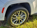 2023 Grand Cherokee Thumbnail 5