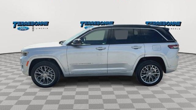 2023 Jeep Grand Cherokee Summit