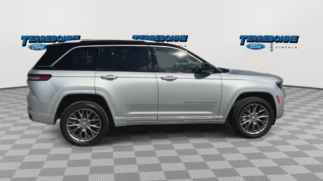 2023 Jeep Grand Cherokee Summit