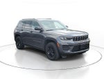 2022 Grand Cherokee Thumbnail 2