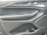 2022 Grand Cherokee Thumbnail 21