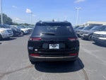 2023 Grand Cherokee Thumbnail 4