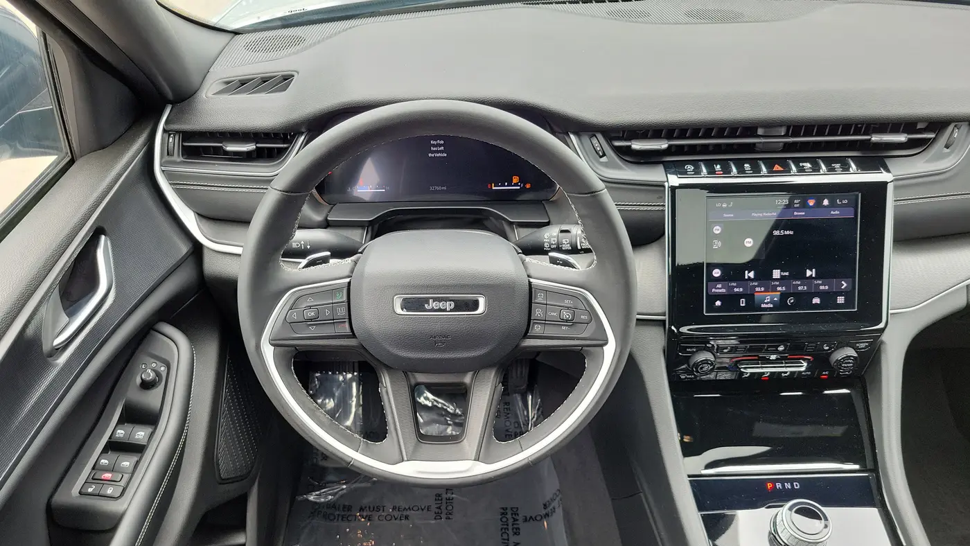 2023 Jeep Grand Cherokee Laredo X