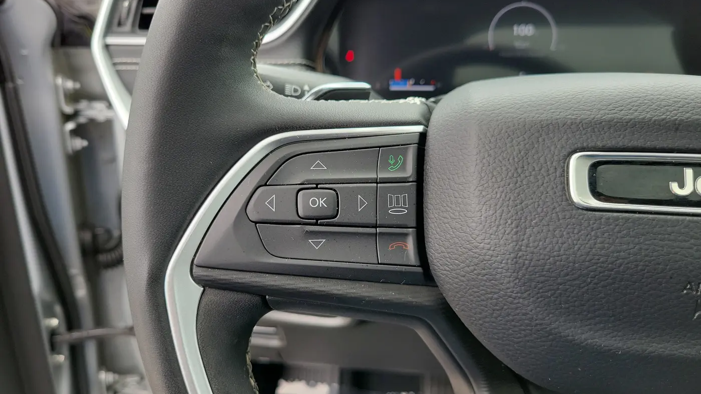 2023 Jeep Grand Cherokee Laredo X