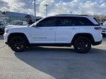 2023 Grand Cherokee Thumbnail 4