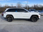 2023 Grand Cherokee Thumbnail 8