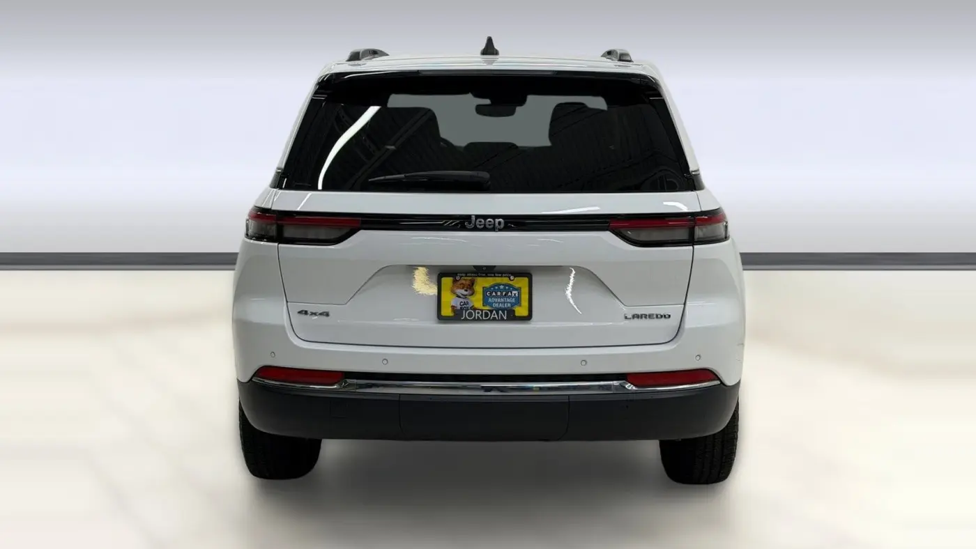 2023 Jeep Grand Cherokee Laredo X