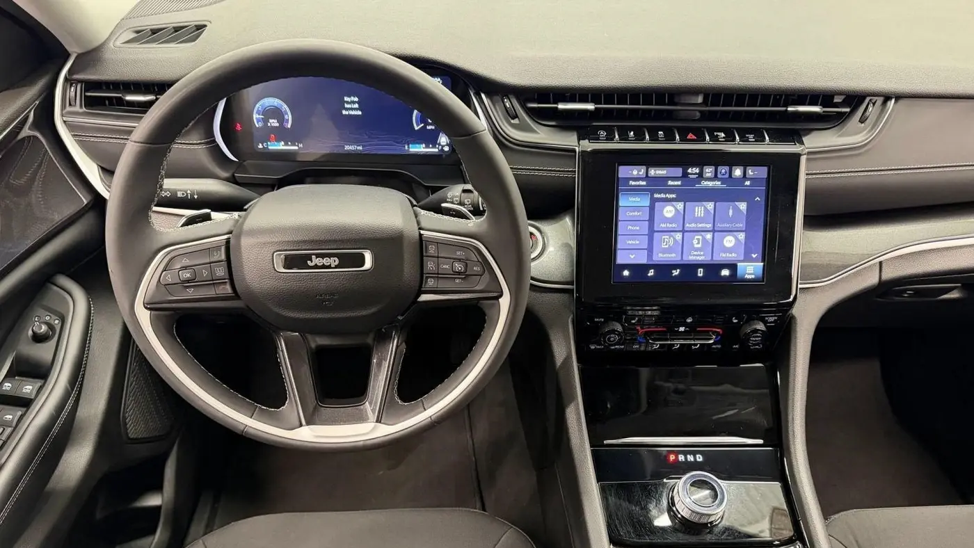 2023 Jeep Grand Cherokee Laredo X