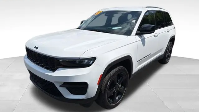 2023 Jeep Grand Cherokee Laredo X