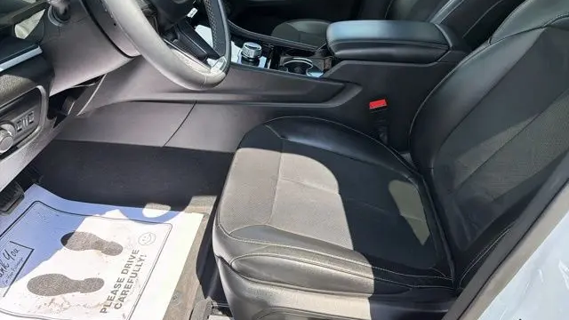 2023 Jeep Grand Cherokee Laredo X