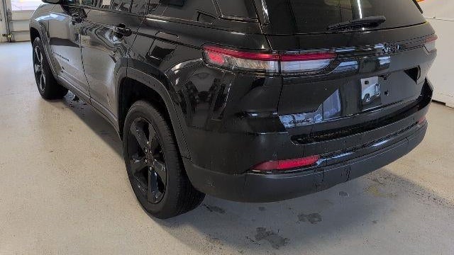 2023 Jeep Grand Cherokee Laredo X