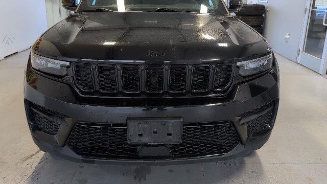 2023 Jeep Grand Cherokee Laredo X