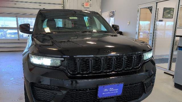 2023 Jeep Grand Cherokee Laredo X