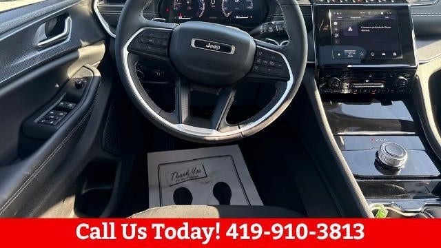 2023 Jeep Grand Cherokee Laredo X