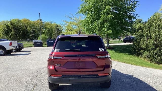 2023 Jeep Grand Cherokee Laredo X