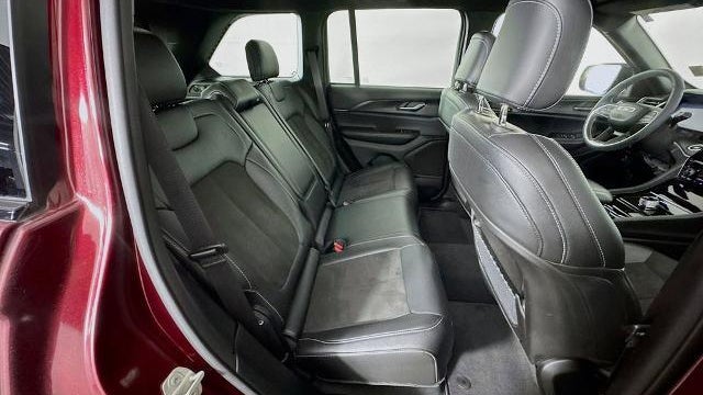 2023 Jeep Grand Cherokee Laredo X