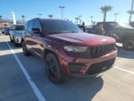 2023 Grand Cherokee Thumbnail 3