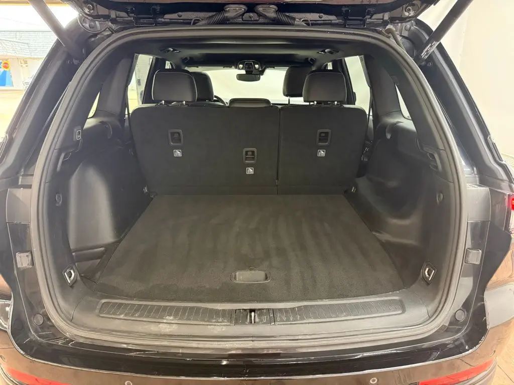 2023 Jeep Cherokee - $34,925